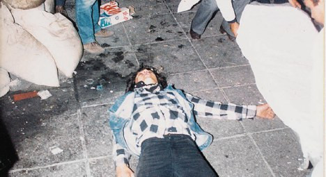 Πολυτεχνείο 1985 / Η ματωμένη επέτειος με τη δολοφονία του 15χρονου Μιχάλη Καλτεζά