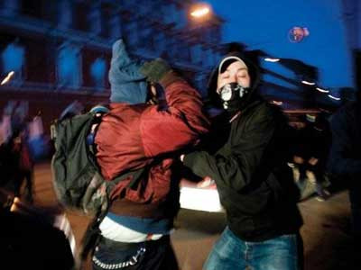Antifa: Από τον Δεκέμβρη της Αθήνας στην άνοιξη της Μόσχας