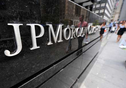 Να εγκαταλείψει τη Βρετανία εξετάζει η JPMorgan εξαιτίας φόρου των μπόνους