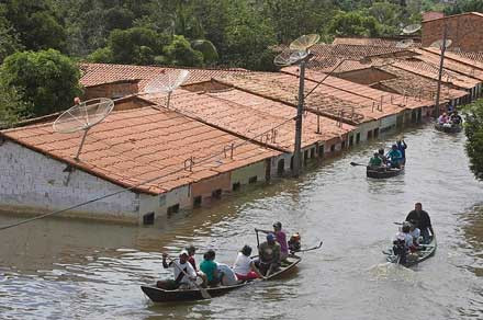 Τουλάχιστον 11 νεκροί από καταρρακτώδεις βροχές και πλημμύρες στο Ρίο