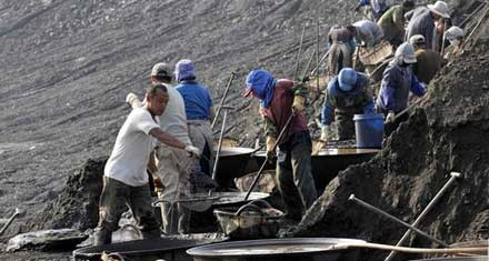Τουλάχιστον 12 Κινέζοι ανθρακωρύχοι νεκροί από πυρκαγιά