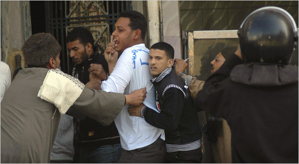 Συμπλοκές χριστιανών και μουσουλμάνων στην Αίγυπτο