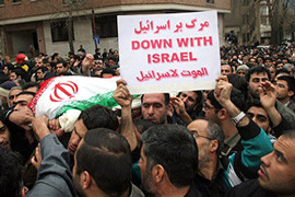 Το Ισραήλ κατηγορεί ο Αχμαντινετζάντ για τη δολοφονία πυρηνικού επιστήμονα