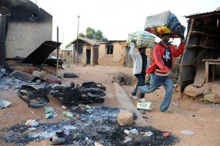 Μαζικές συλλήψεις στη Νιγηρία μετά τις αιματηρές συγκρούσεις