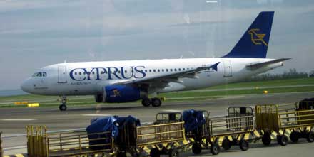 Τηλεφώνημα-φάρσα για βόμβα σε σκάφος της Cyprus Airways