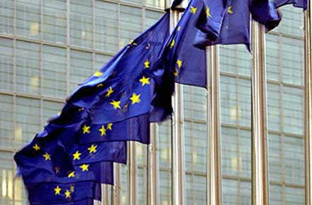 Δημιουργία ευρωπαϊκής υπηρεσίας για τα απορρίμματα συνιστούν οι Βρυξέλλες