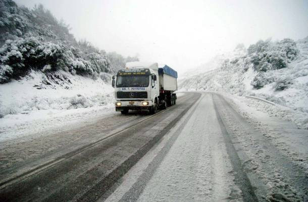 Έντονες χιονοπτώσεις στη Βόρεια Ελλάδα