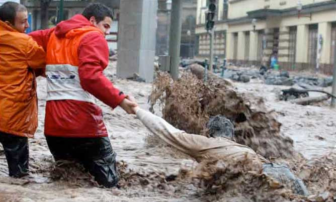 Πορτογαλία: Τουλάχιστον 40 νεκροί από τις πλημμύρες