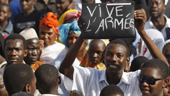 Απελευθέρωσε τα μέλη της ανατραπείσας κυβέρνησης η χούντα του Νίγηρα