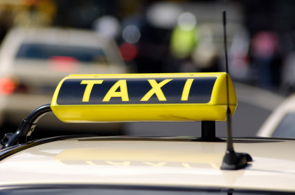 Νέες απεργίες από τους οδηγούς ταξί