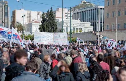 Μόλις 1 στους 10 πολίτες θεωρεί δίκαια τα νέα μέτρα