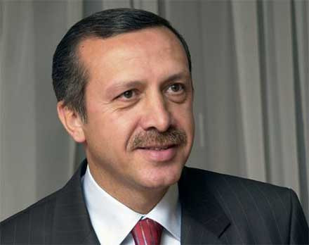 Ερντογάν: «Δεν επιστρέφει ο Τούρκος πρεσβευτής στην Ουάσινγκτον»