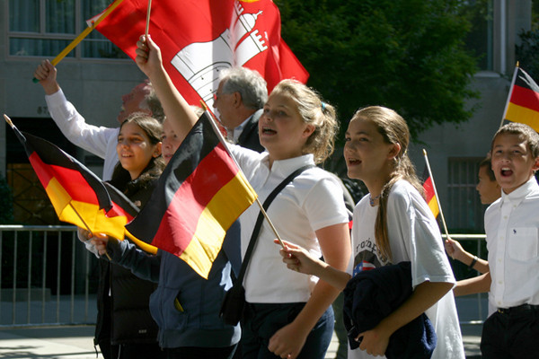 Δεκατριάχρονοι κακοποίησαν υπερήλικη στη Γερμανία