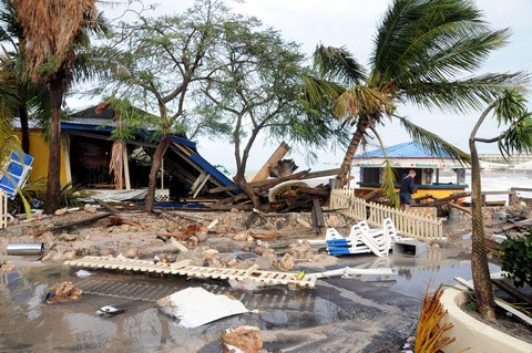 Καταστροφικός κυκλώνας έπληξε τα νησιά Φίτζι