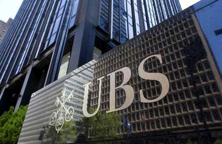 Κατά της ελβετικής UBS στρέφονται επενδυτές