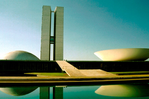 Τα 50 της χρόνια κλείνει η «νέα» πρωτεύουσα της Βραζιλίας, Μπραζίλια