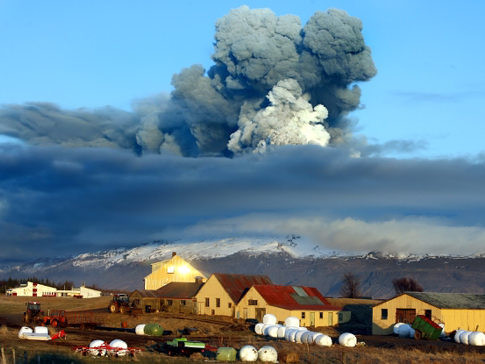 Εστία χιλιάδων τόνων CO2 το ηφαίστειο της Ισλανδίας