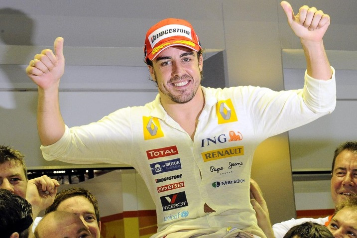 F1: Οι αντίχειρες… χρυσάφι του Φερνάντο Αλόνσο