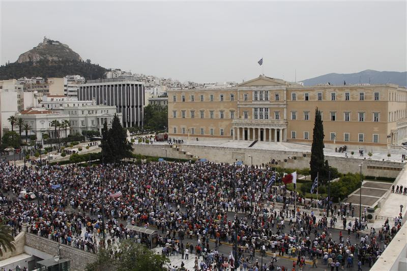 Ξένες αντιδράσεις για τα επεισόδια στην Αθήνα