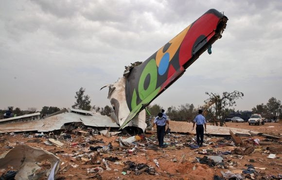 Συντριβή αεροπλάνου στη Λιβύη με 103 νεκρούς και 1 επιζήσαντα