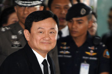 Ένταλμα σύλληψης για τον πρώην πρωθυπουργό της Ταΐλάνδης