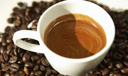 Αποκαλυπτική μελέτη: ο καφές δεν προκαλεί εγρήγορση