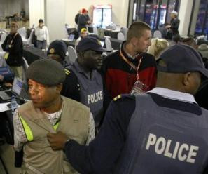 Νότια Αφρική: Επεισόδια μεταξύ απεργών και αστυνομίας στην πόλη που διαμένει η Εθνική