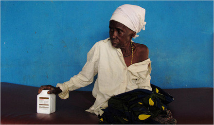 Το 92% των πολιτών της ασφαλίζει η «φτωχότερη των φτωχών» Ρουάντα