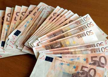 Υπεξαίρεση 45.000 ευρώ στη Μονή Πετράκη
