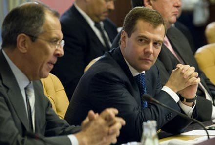 Διαφωνίες στη Ρωσία για τα περί αναδιάρθρωσης του ελληνικού χρέους