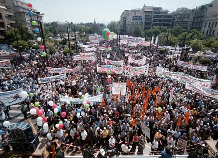 Τη μερική λειτουργία των μέσων μαζικής μεταφοράς στην απεργία ζητά η ΓΣΕΕ