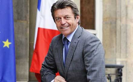 Σκάνδαλα οδηγούν σε παραιτήσεις Γάλλους υφυπουργούς