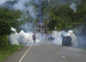 Γενική απεργία στον Παναμά μετά τις συγκρούσεις αστυνομικών-απεργών