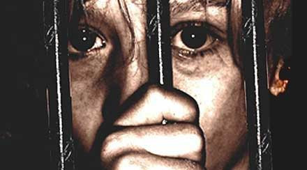 Βρετανία: «κρατική εξουσιοδότηση για θεσμική παιδική κακοποίηση»