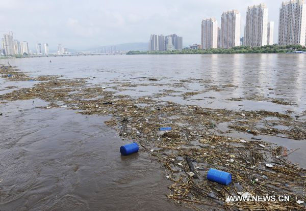 Κίνα: Μόλυνση ποταμού με 5 τόνους χημικών ουσιών απειλεί 4.3 εκατ. κατοίκους