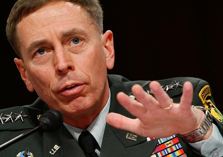 Ο στρατηγός Πετρέους μπορεί να κρίνει πρώιμη την αποχώρηση των Αμερικανών το 2011 από το Αφγανιστάν