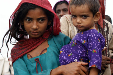 Φόβοι για «νέο κύμα θανάτου» στο Πακιστάν από επιδημίες