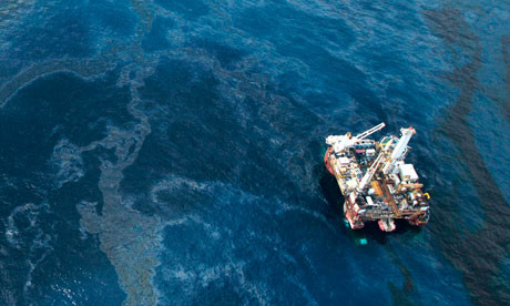 «Το 80% του πετρελαίου που διέρρευσε συνεχίζει να βρίσκεται στον Κόλπο του Μεξικού»
