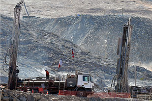 Καθυστερεί η διάσωση των ανθρακωρύχων στη Χιλή
