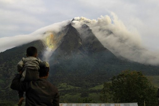 Εξερράγη ηφαίστειο στην Ινδονησία μετά από 400 χρόνια