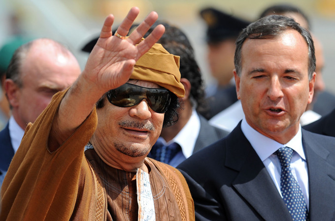 Ο Καντάφι, το Ισλάμ και (ξανά) οι Ιταλίδες καλλονές