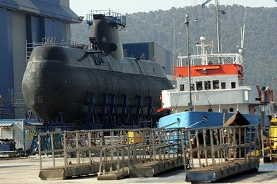 Τελική συμφωνία ή πτώχευση η απειλή για τα ναυπηγεία Σκαραμαγκά