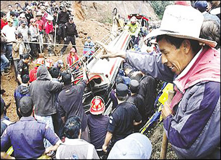 «Εθνική τραγωδία» στη Γουατεμάλα από τις κατολισθήσεις