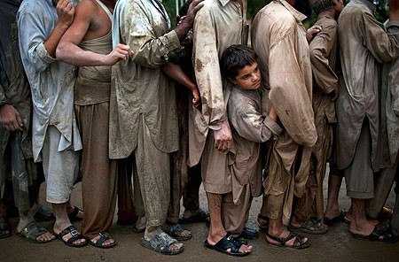 Στα 10 εκ. οι άστεγοι από τις πλημμύρες στο Πακιστάν