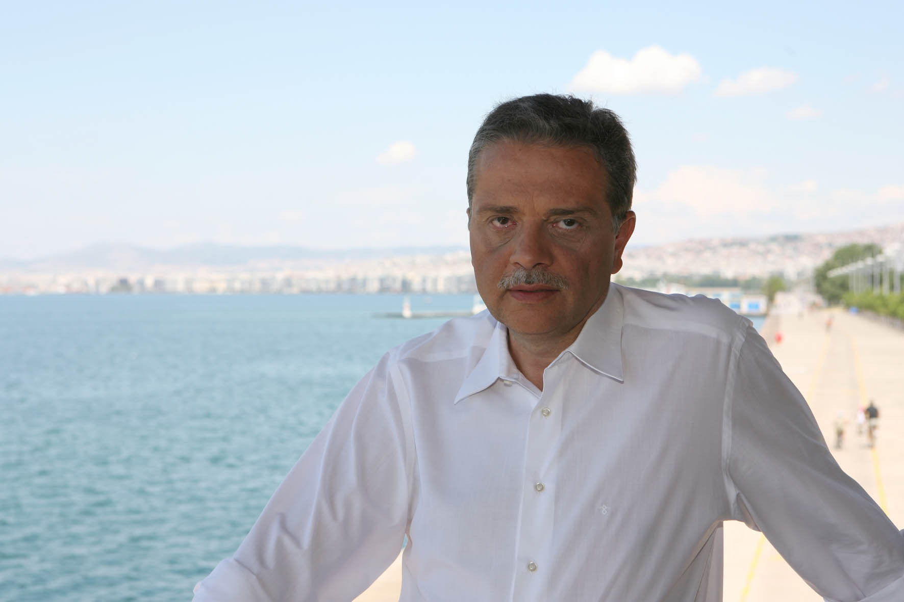 Απέσυρε την υποψηφιότητά του για δήμαρχος Θεσσαλονίκης ο Σάκης Τζακόπουλος