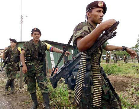Νεκροί 8 Κολομβιανοί αστυνομικοί σε συγκρούσεις με τους Farc