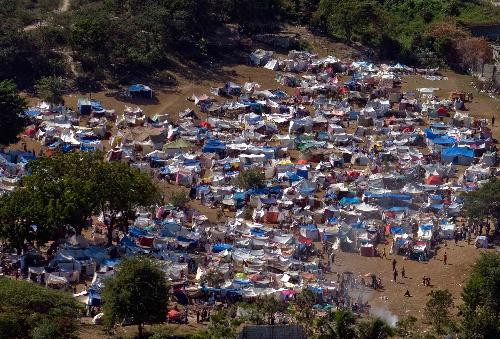 Συναγερμός στην σεισμόπληκτη Αϊτή για πλημμύρες
