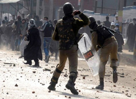 Τουλάχιστον 11 νεκροί σε διαδηλώσεις υπέρ του Κορανίου στο Κασμίρ