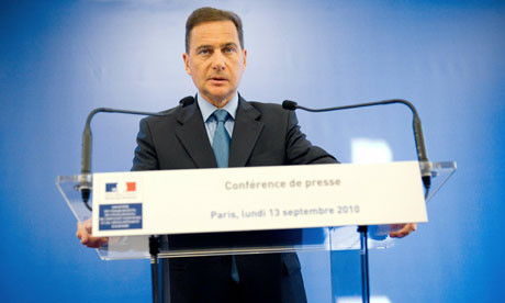 «Ανάρμοστη παρεκτροπή» χαρακτηρίζει η Γαλλία την επίθεση της Επιτρόπου Ρέντινγκ