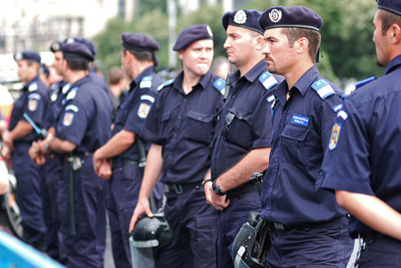 Ρουμανία: 5.000 αστυνομικοί στους δρόμους κατά της μείωσης των μισθών τους
